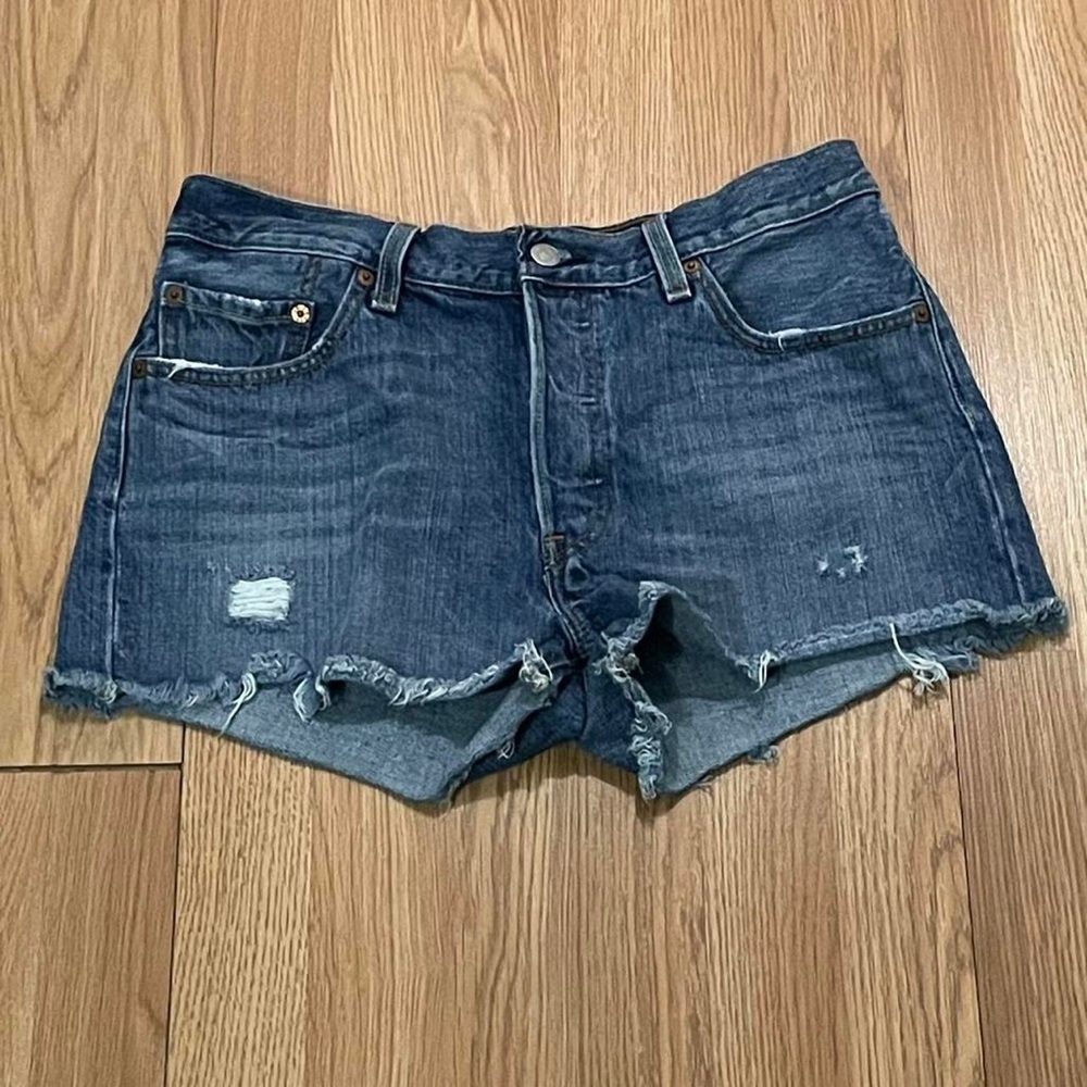 Levi’s 501 Women’s 29 (30x2) Cutoff Jean Shorts Medium Blue Mid Rise Button Fly